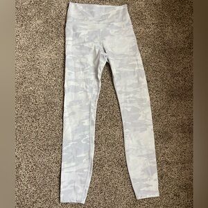 Lululemon Wunder Under 28” leggings